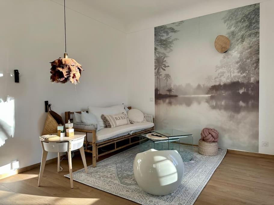 Le Lutz Apartment Nimes Bagian luar foto