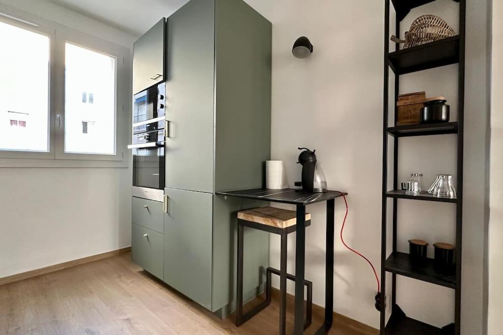 Le Lutz Apartment Nimes Bagian luar foto