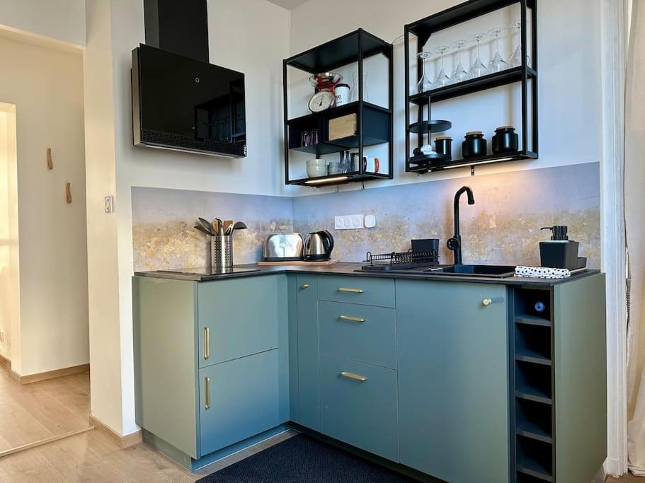 Le Lutz Apartment Nimes Bagian luar foto